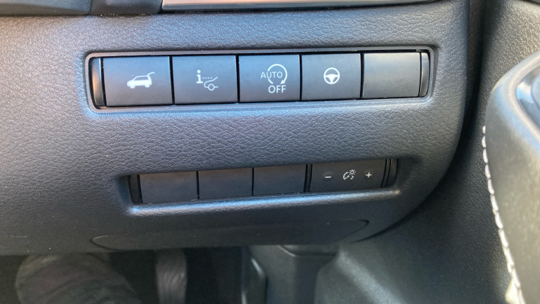 Nissan Qashqai 1.3 DiG-T MH 158 Tekna 5dr Xtronic Petrol Hatchback